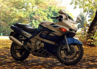 мотоцикл Kawasaki - ZZR