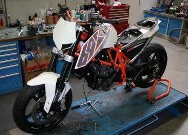 мотоцикл KTM - 690