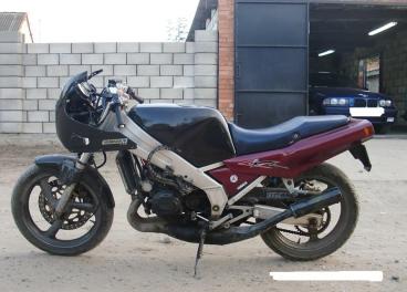 мотоцикл Yamaha - TZR