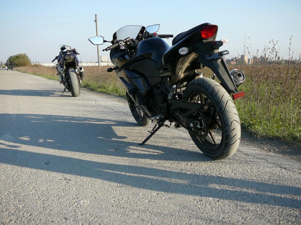 мотоцикл Kawasaki - 250 - Соня)