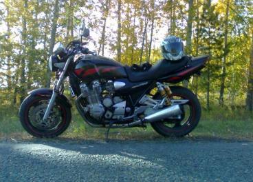 мотоцикл Yamaha - XJR