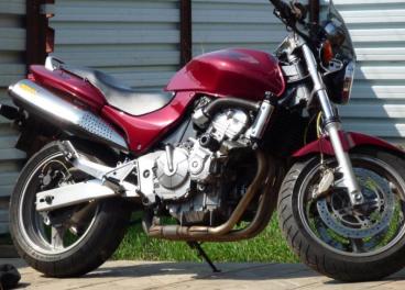 мотоцикл Honda - HORNET