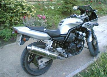 мотоцикл Yamaha - FZ