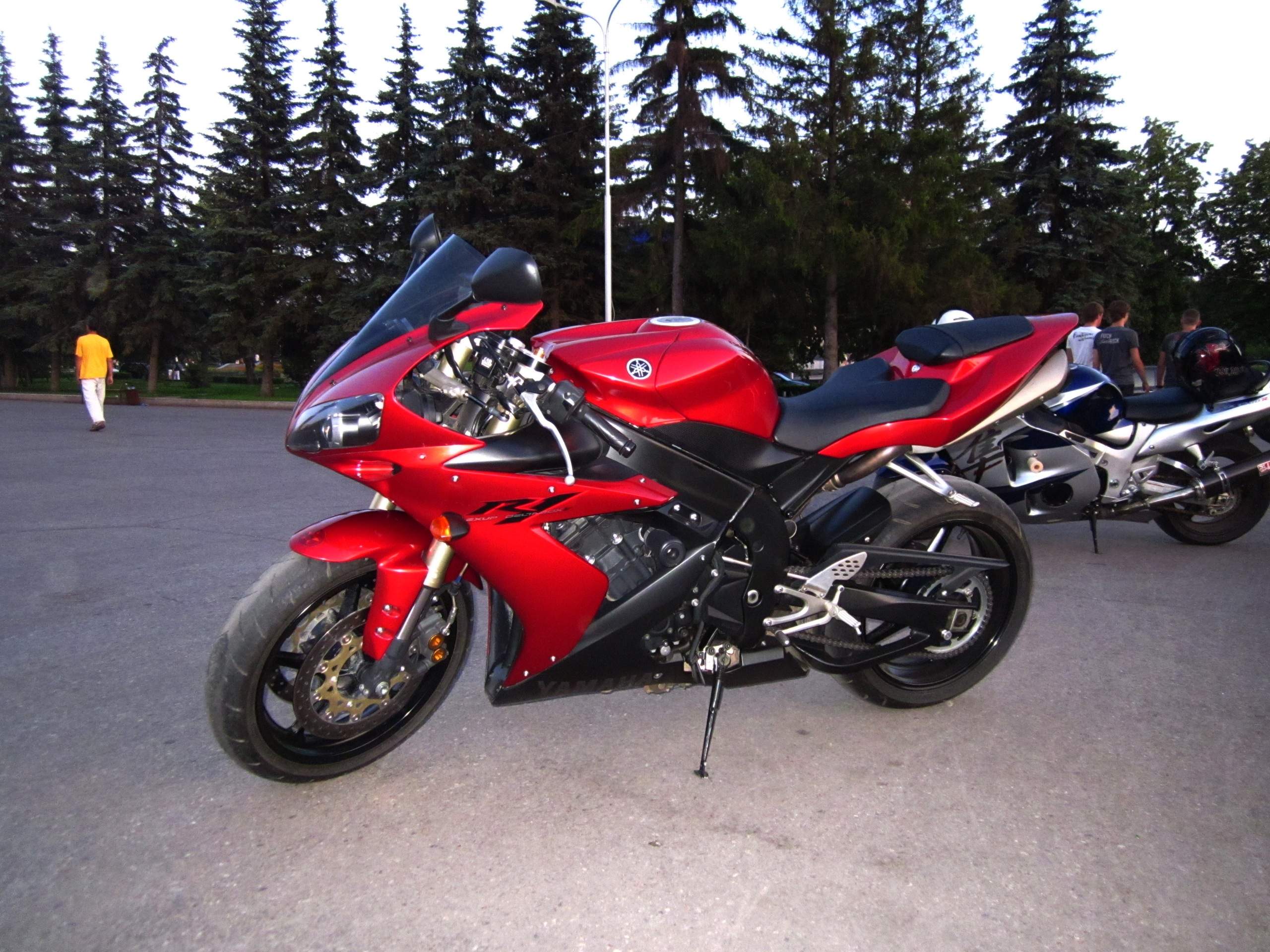 Yamaha r1 2007. Yamaha r1 2007 красный. Ямаха р1 красная. Yamaha r1 2007-2008.