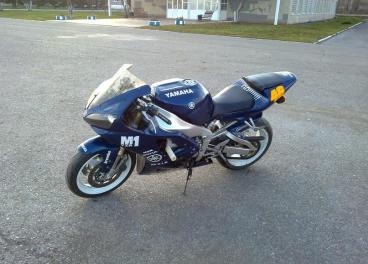 мотоцикл Yamaha - YZR