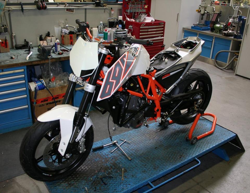 мотоцикл KTM - 690 - KTM 690 stunt 