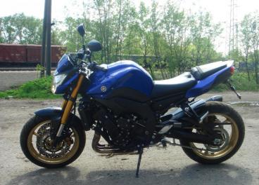 мотоцикл Yamaha - FZ