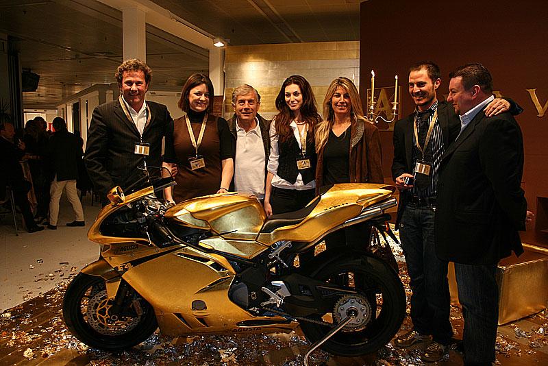 Самый дорогой мотоцикл из золота